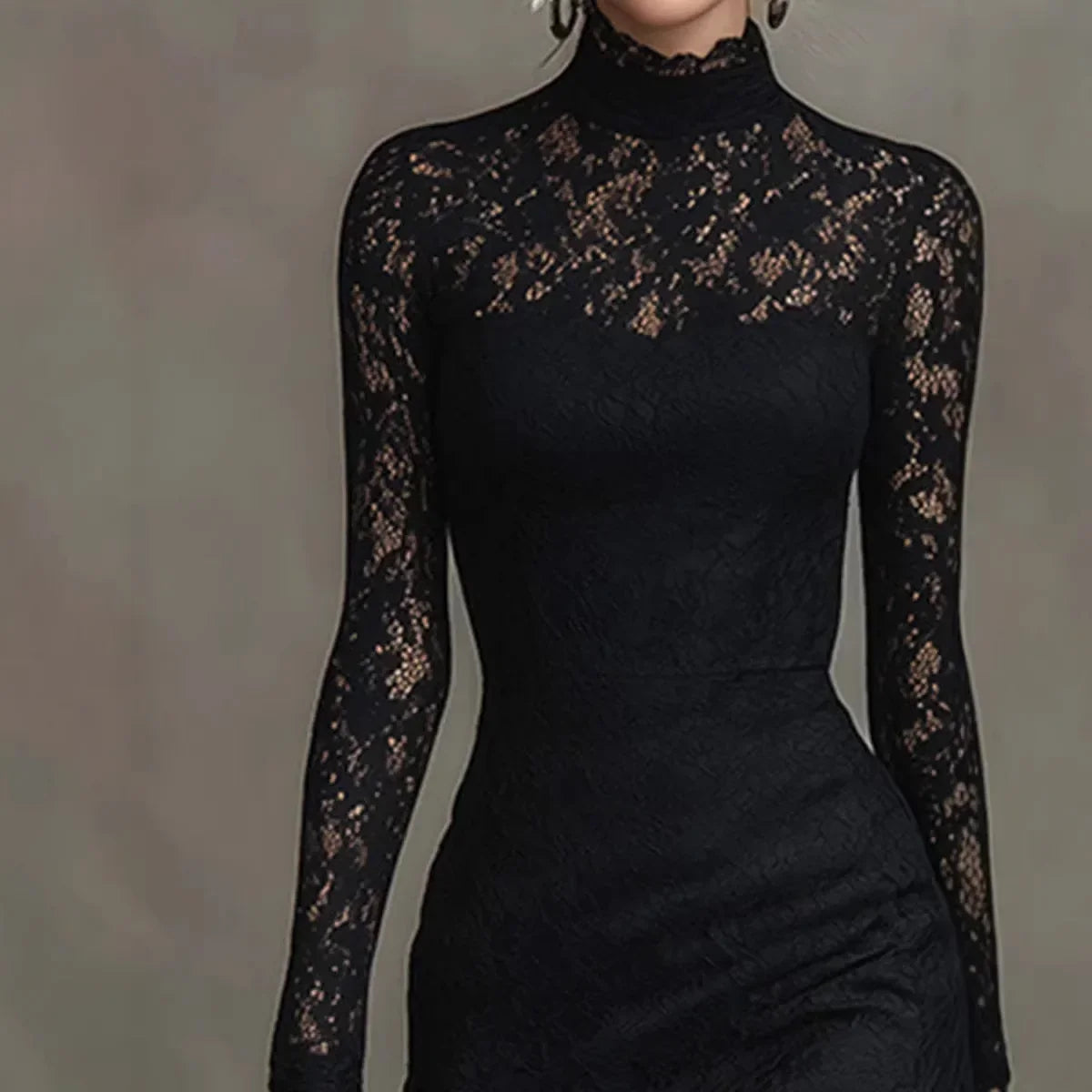Arabella | Vestido de noche de encaje negro con cuello alto y mangas largas