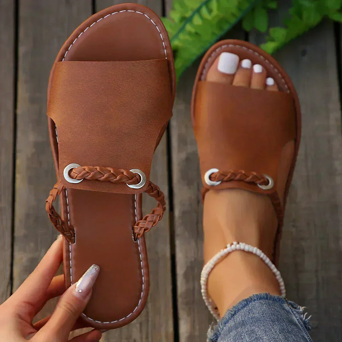 Sandalias trenzadas de deslizar