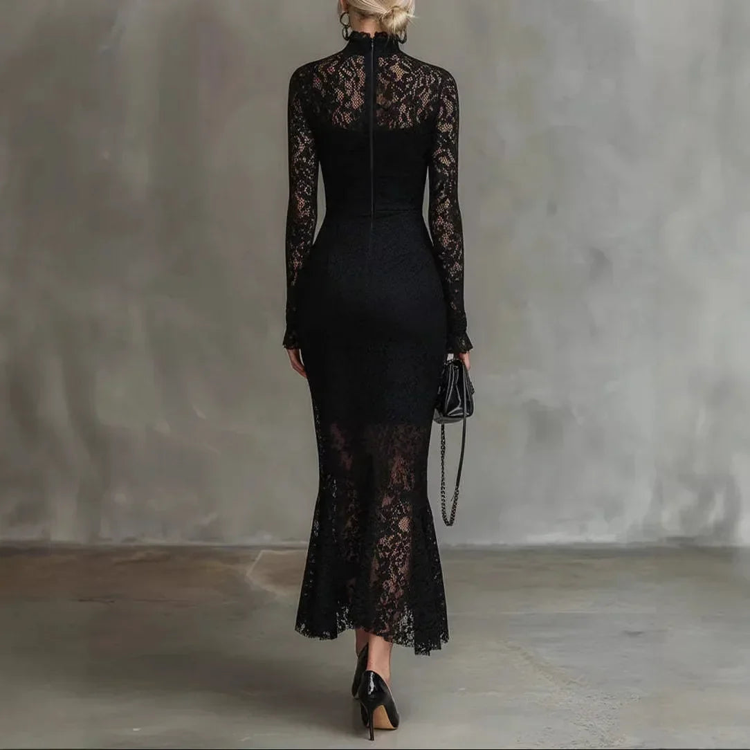 Arabella | Vestido de noche de encaje negro con cuello alto y mangas largas