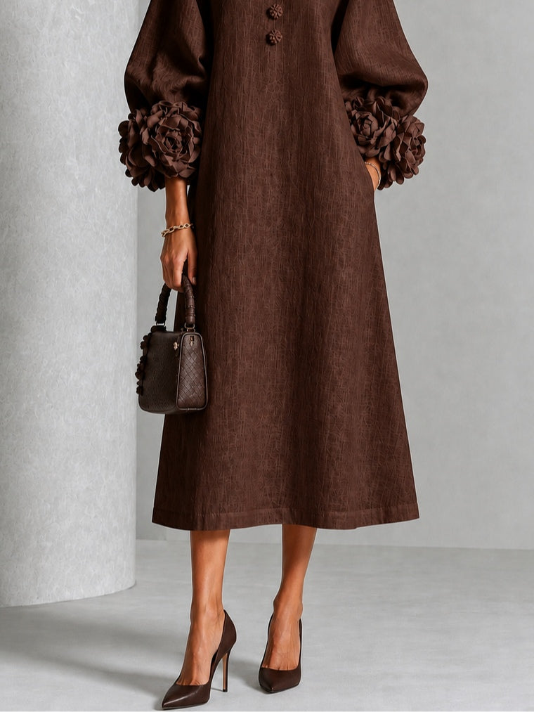 Vestido Midi Marrón con Botones de Flores y Mangas de Flores Extravagantes