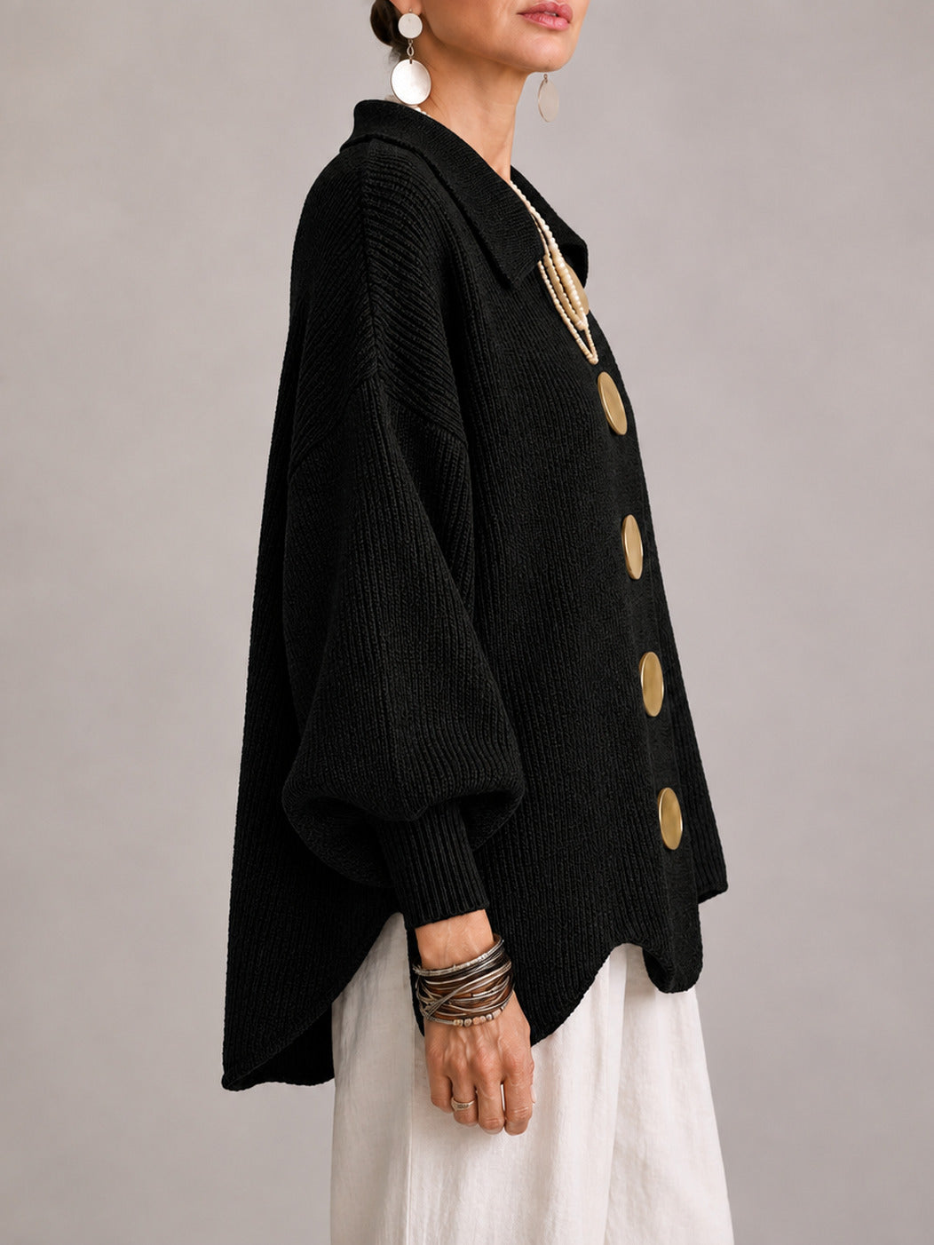 Maddalena | Cardigan Oversize de Canalé con Bajo Festoneado, Negro