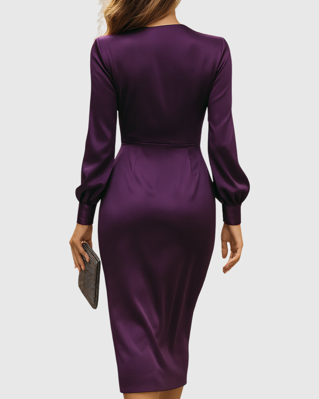 Cerelia - Vestido midi cruzado de satén color ciruela