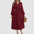 Rosalind Quinn - Vestido de línea A con escote en V de encaje