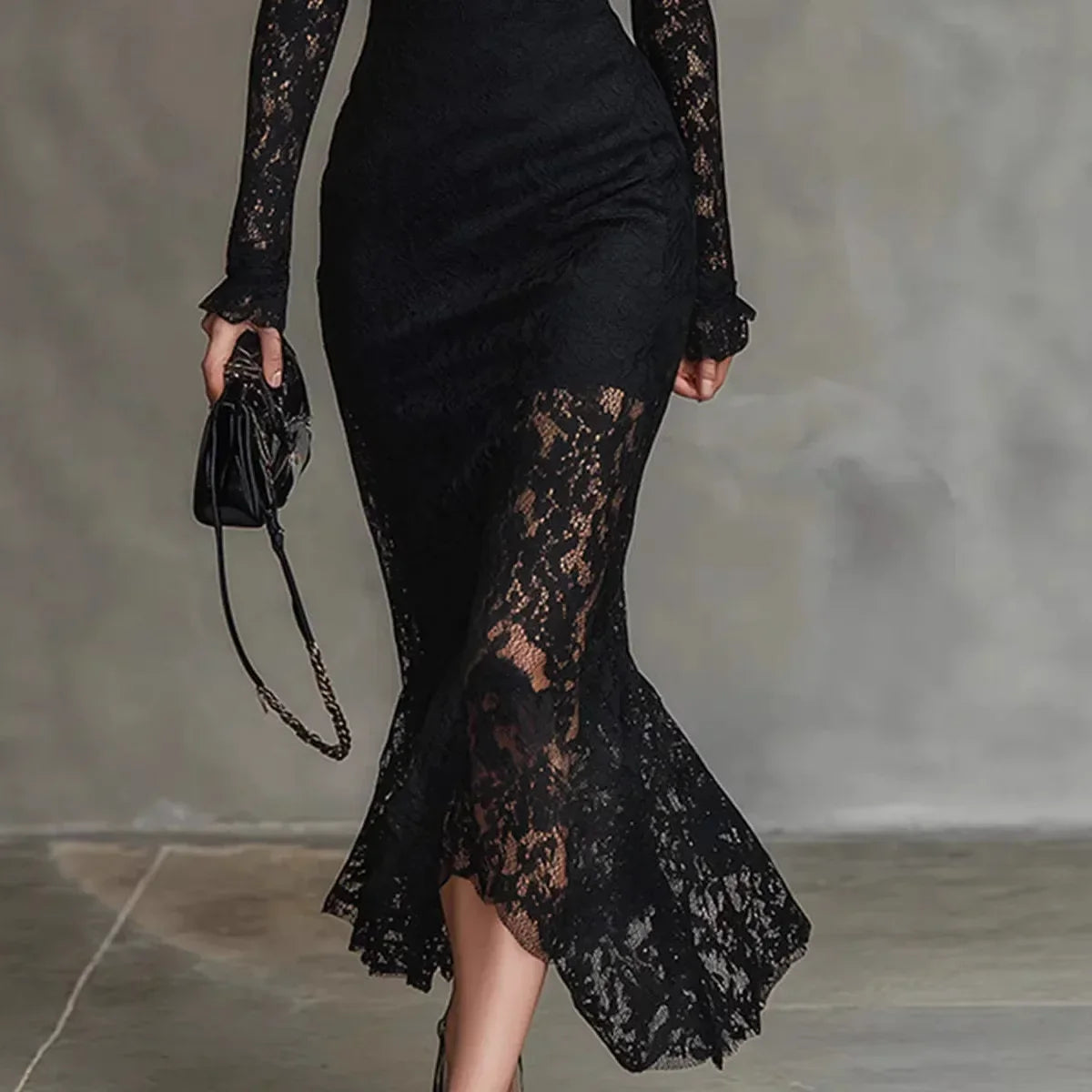 Arabella | Vestido de noche de encaje negro con cuello alto y mangas largas