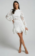 Lilly - Vestido corto elegante con cuello mao