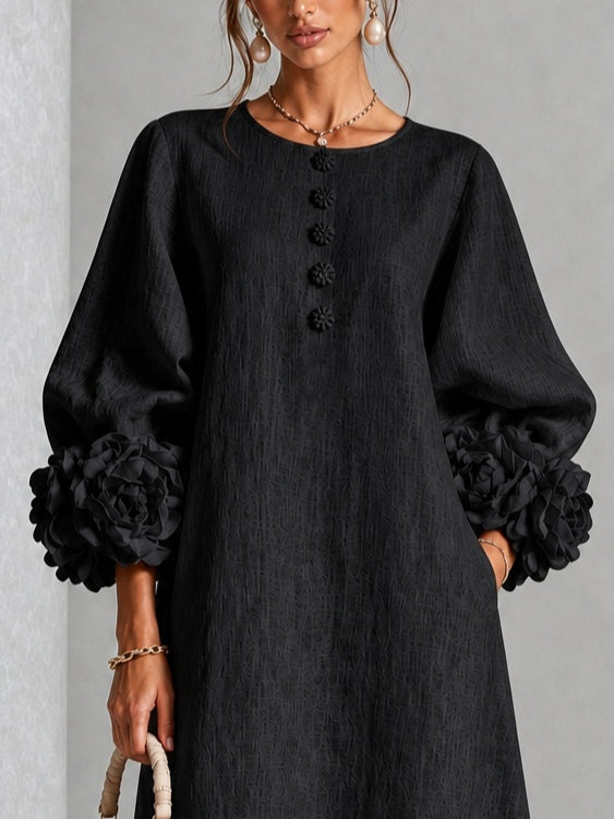 Vestido Midi Negro con Flores, Botones y Mangas Florales Extravagantes